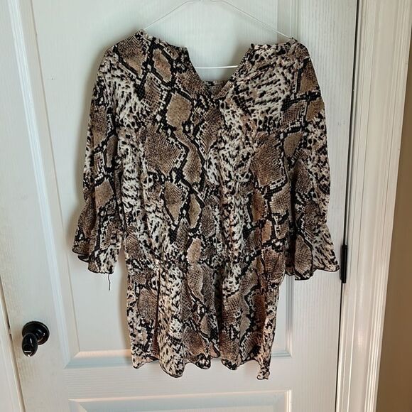 Grace & Emma snakeskin blouse - Picture 3 of 3